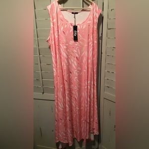 Pretty maxi dress by Lily